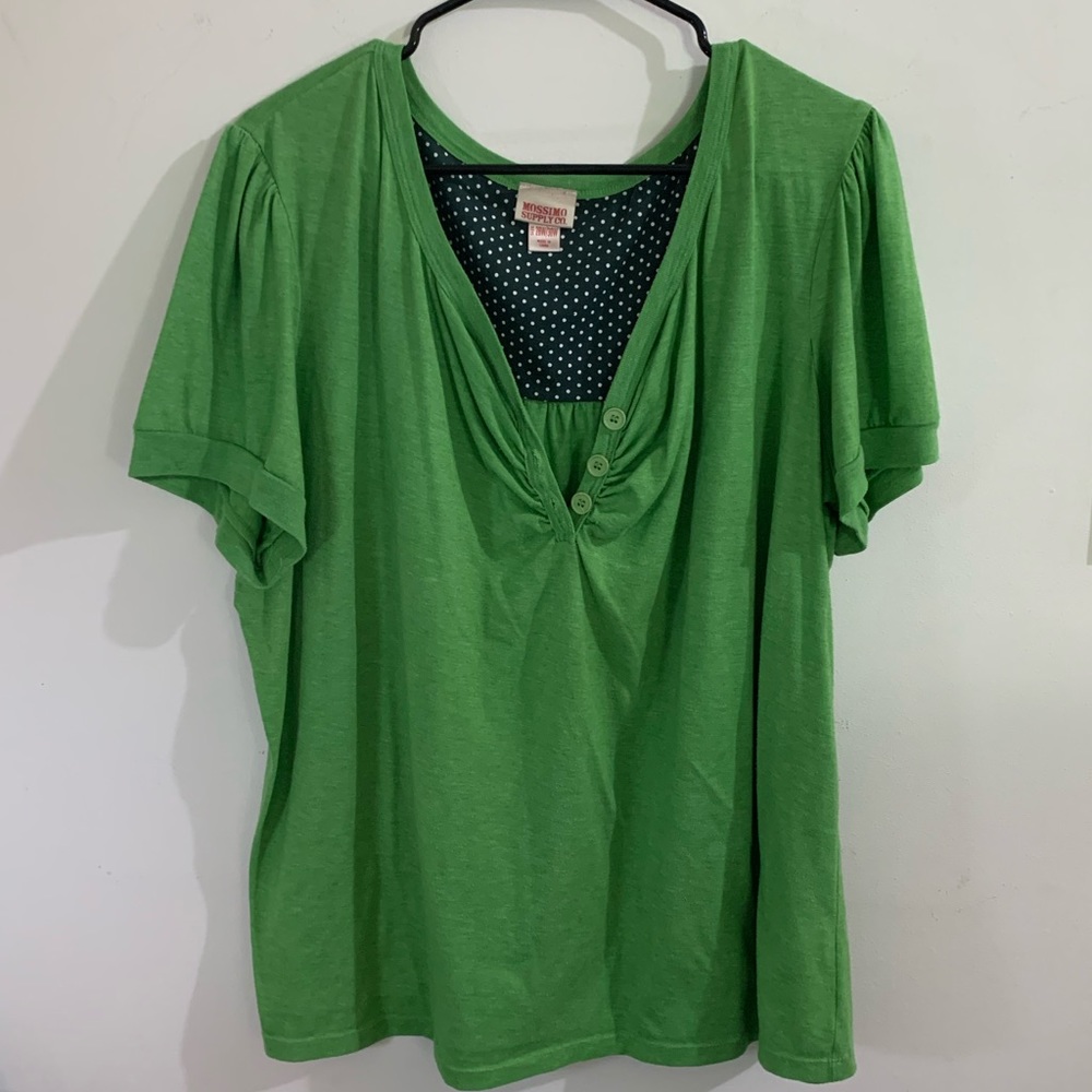 Casual Green Tee with Buttons Size 28